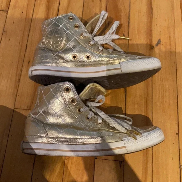 Gold converse with  diamonds - Picture 3 of 11